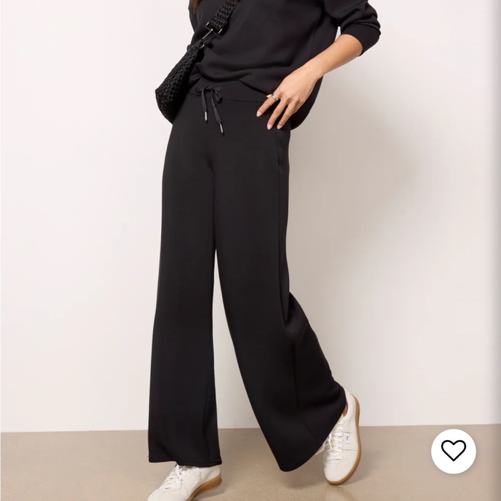 Spanx AirEssentials Wide Leg Pant size L